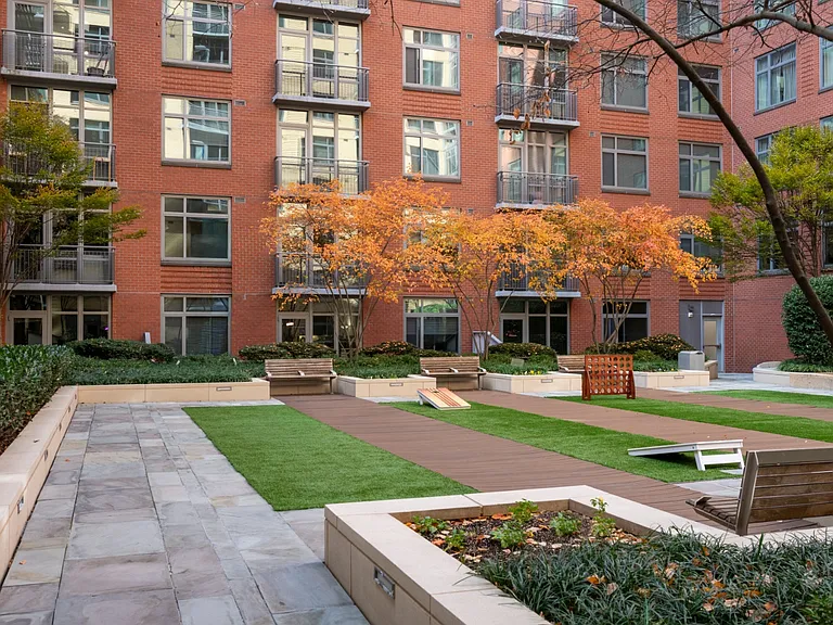 Flats 130 at Constitution Square — Photo 56