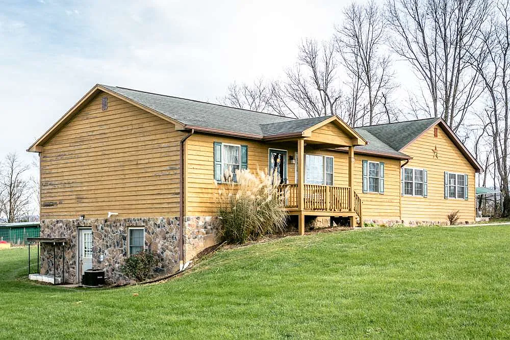 4729 Conicville Rd photo 1