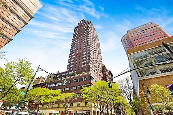 Rented by Corcoran | media 18