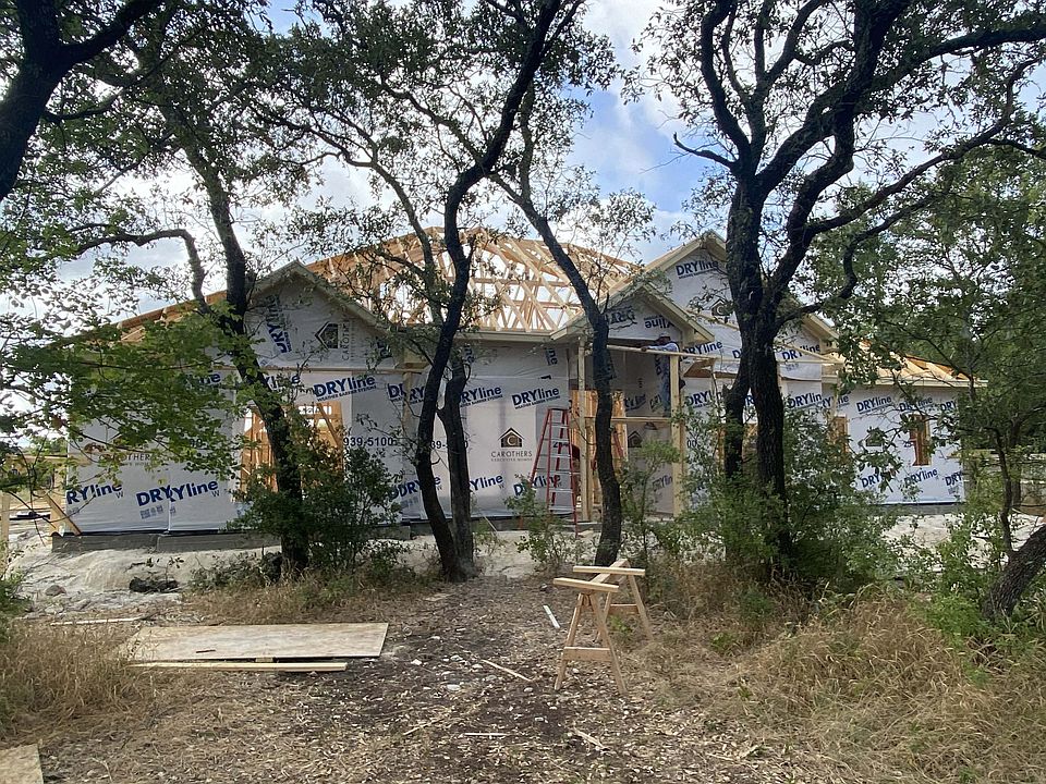 2nd image of 111 Sereno Vista Ln