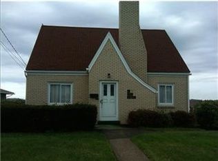 711 Lewis Ave, Jeannette, PA 15644