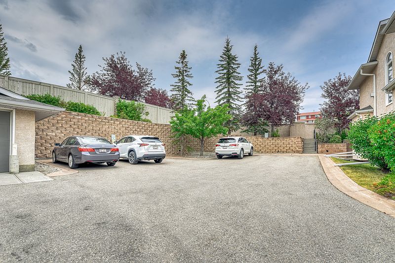 Calgary Townhouse for rent - 3 Bedrooms — photo 37