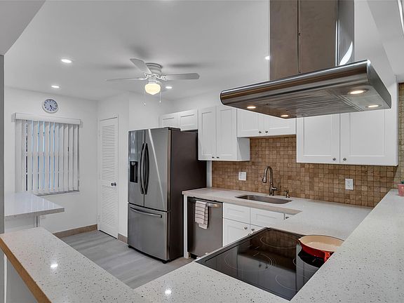 5th image of 802 Cypress Grove Lane #105
