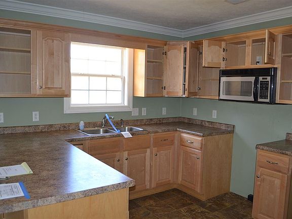 4th image of 917 Granite Dr