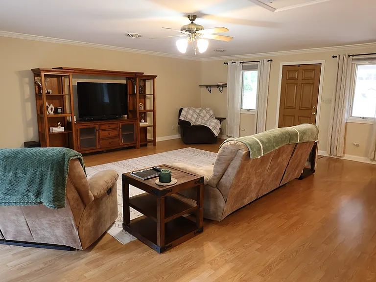 690 Terrace Lake Rd — Photo 81