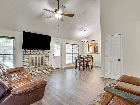 4th image of 6411 Brooklawn Dr