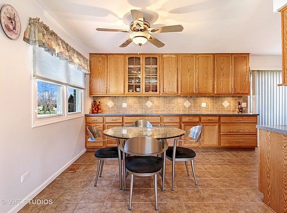 5th image of 8858 Hickory Dr