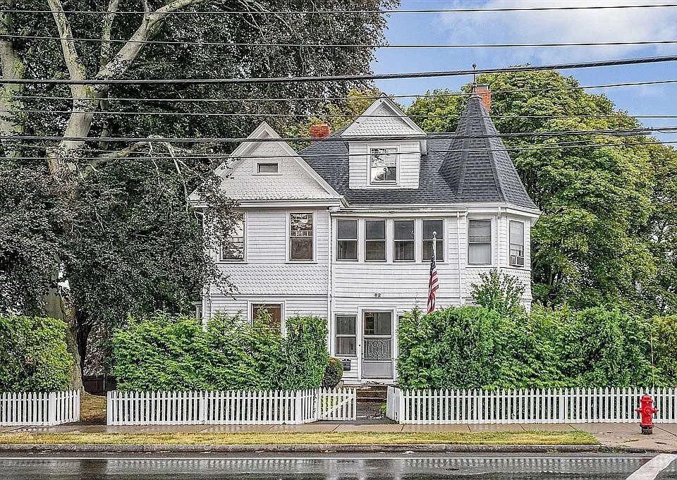 82 Lincoln Ave #2