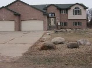 3556 197th Ave NE, East Bethel, MN 55011