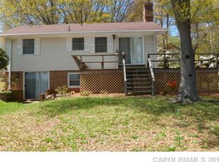 707 Island Point Rd, Mount Holly, NC 28120