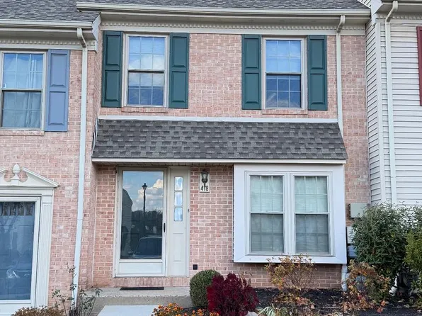418 Maple Glen Cir, Pottstown, PA 19464