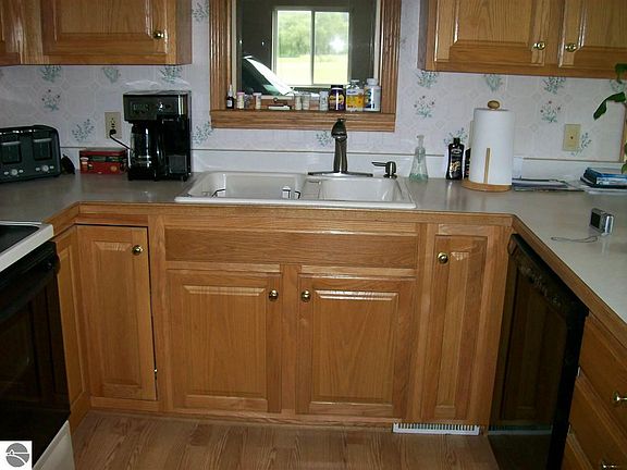 3rd image of 3952 Barbra Dr