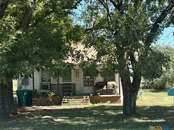 620 State School Rd, Gatesville, TX 76528