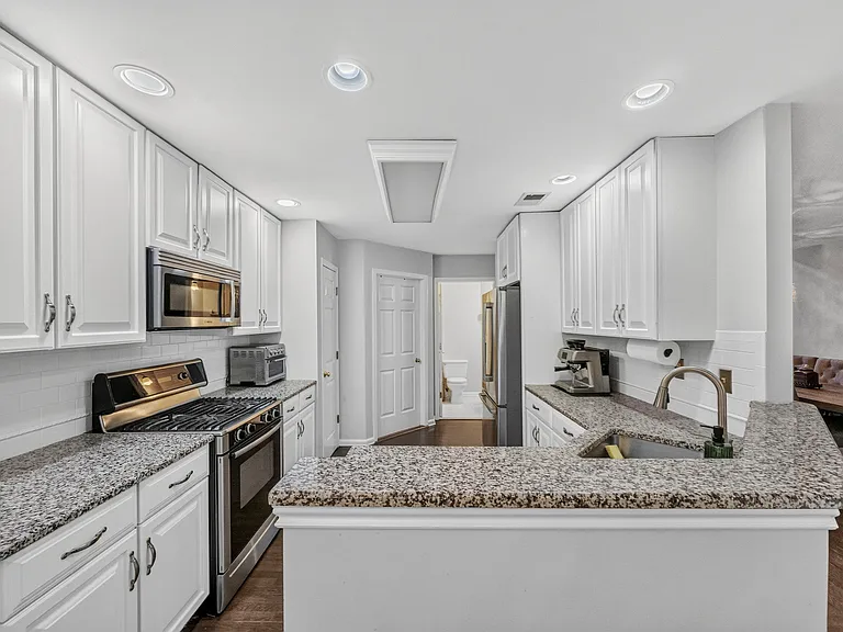 8 Sycamore Ln — Photo 20