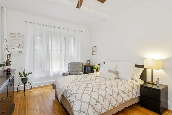 Sold by Compass | media 6