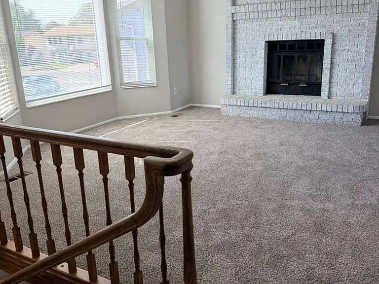 5842 S 2825 W — Photo 3