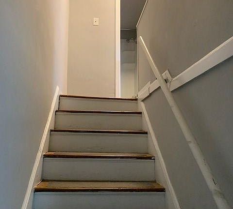 3rd image of 723 Clarendon Pl