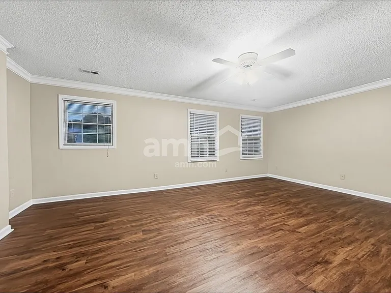 1517 Autumn Ridge Dr — Photo 9