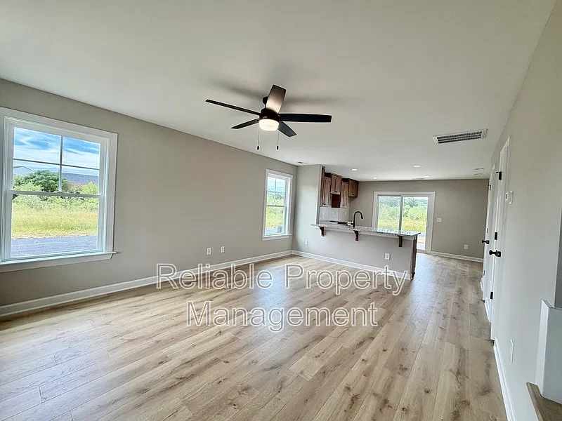 2 bed, 2.5 bath, $1,450 — Photo 3