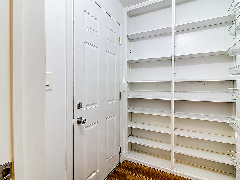 614 River Ave — Photo 15