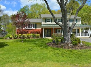 8931 Fort Hunt Rd, Alexandria, VA 22308