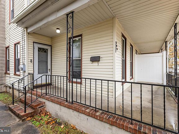 4th image of 550 Columbia Ave