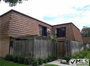 2413 24th Ln, Greenacres, FL 33463