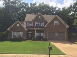 204 Oakmont Rd, Starkville, MS 39759