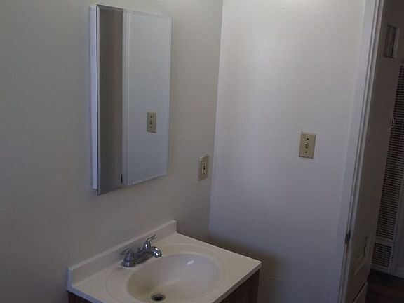 2nd image of 1714 Frienza Ave