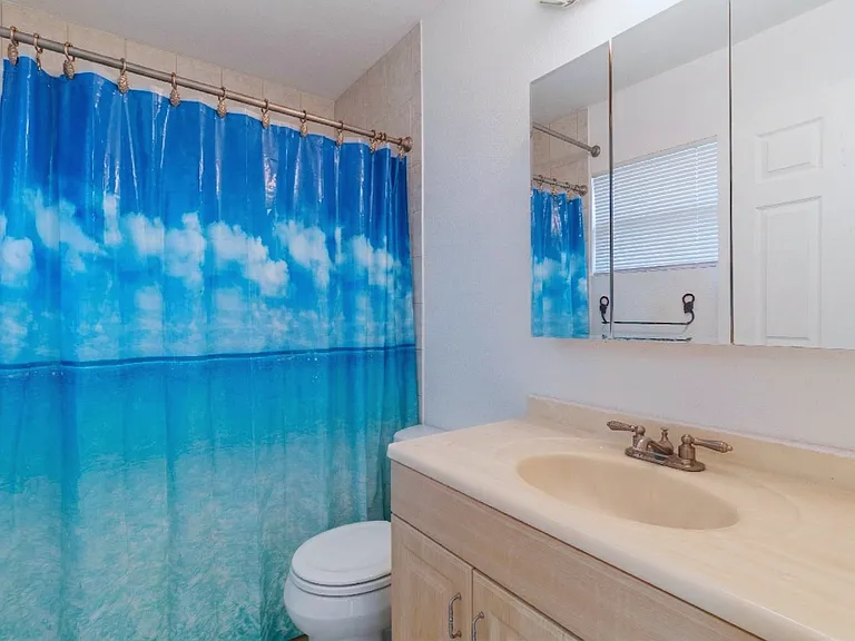 22229 Little Falls Ave — Photo 19