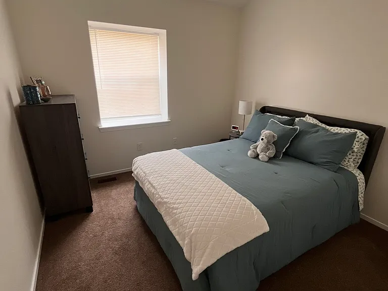 890 Huntclub Blvd — Photo 23