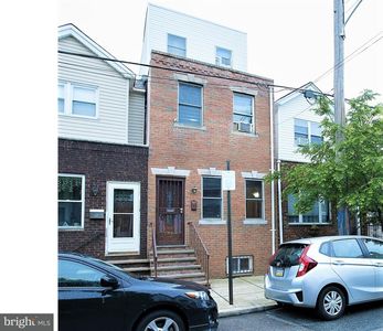 2708 S 16th St, Philadelphia, PA, 19145