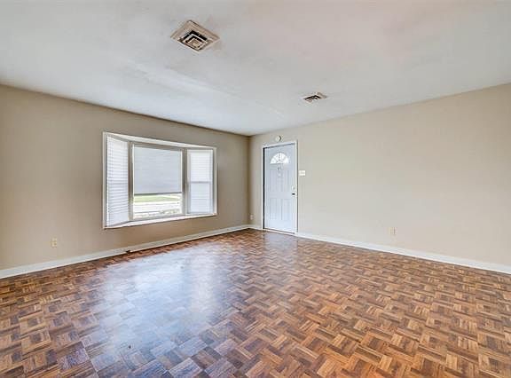 4th image of 4244 Beauty Ln