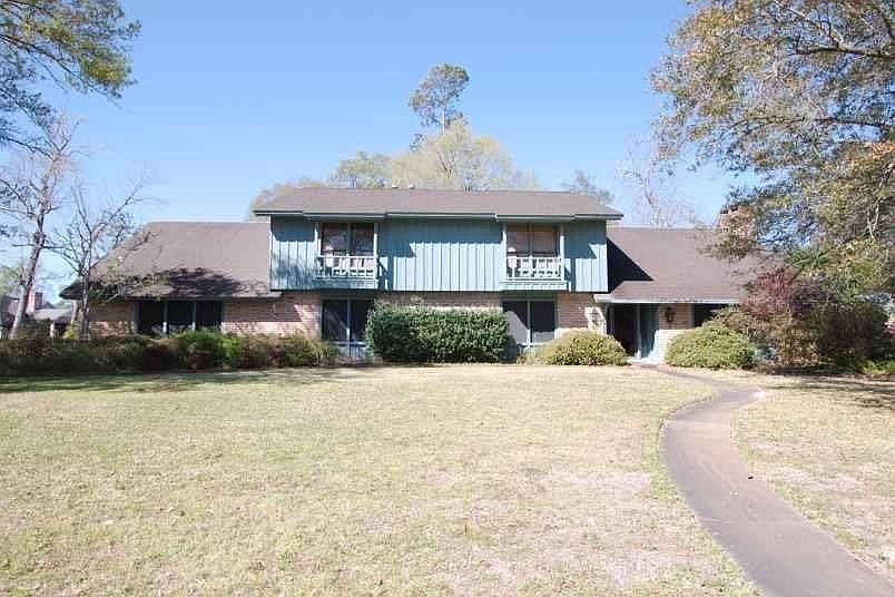 1st image of 2417 Country Club Dr