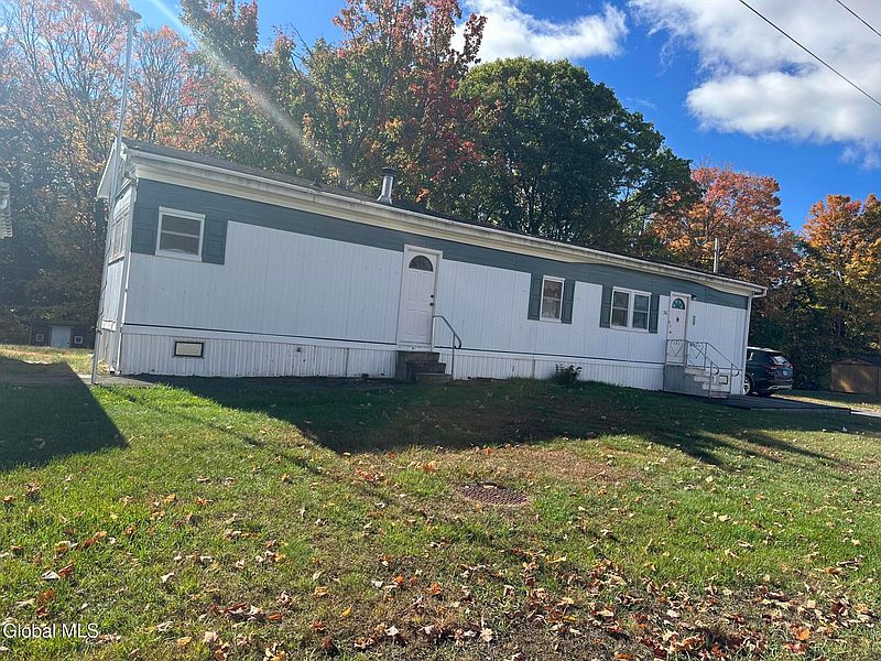 3rd image of 36 Champlain Drive