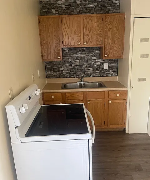 1505 N Commercial Ave #4 — Photo 5