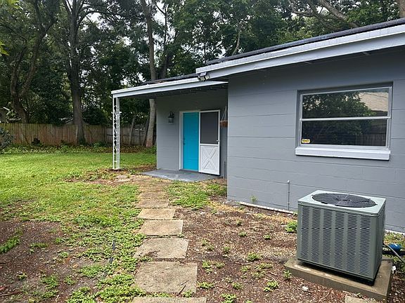 3rd image of 2207 Page Ave #3