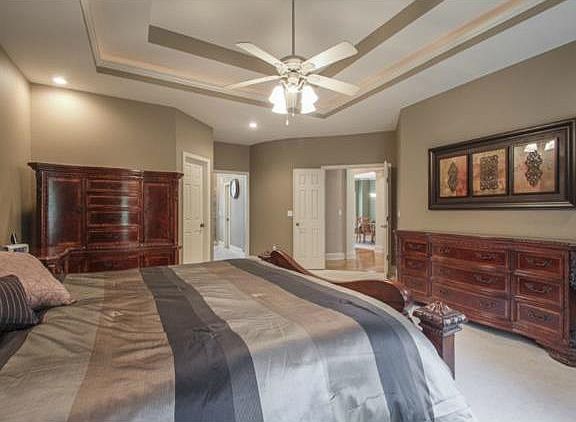 3rd image of 10111 River Hills Dr