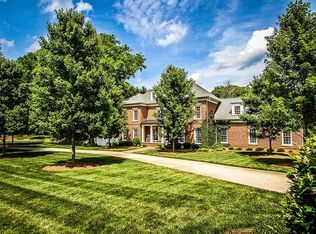 3925 Huntcliff Dr, Charlotte, NC 28226