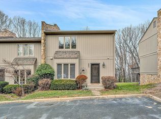3557 Londonderry Ln, Roanoke, VA 24018