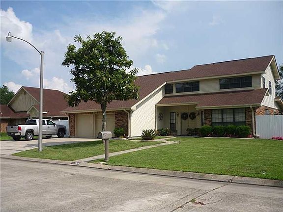 3rd image of 2724 Elm Lawn Dr