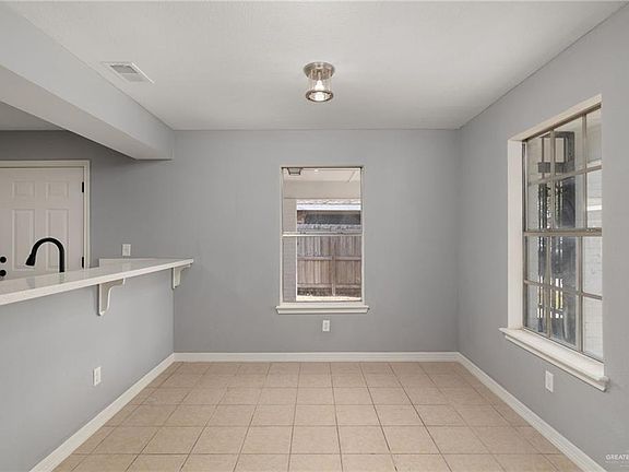 4th image of 3916 Avocet Ave