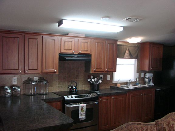 Fully euipped kitchen. 