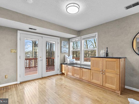 5th image of 7254 Riding Hood Cir