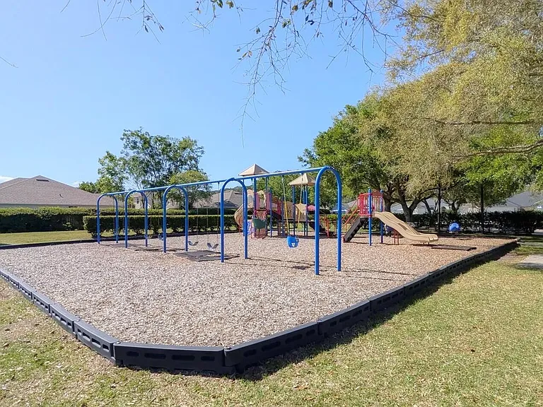 12985 Harborton Dr — Photo 36
