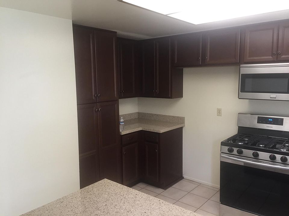 2nd image of 206 Green Heath Pl
