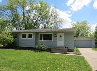 116 17th Ave, Brookings, SD 57006