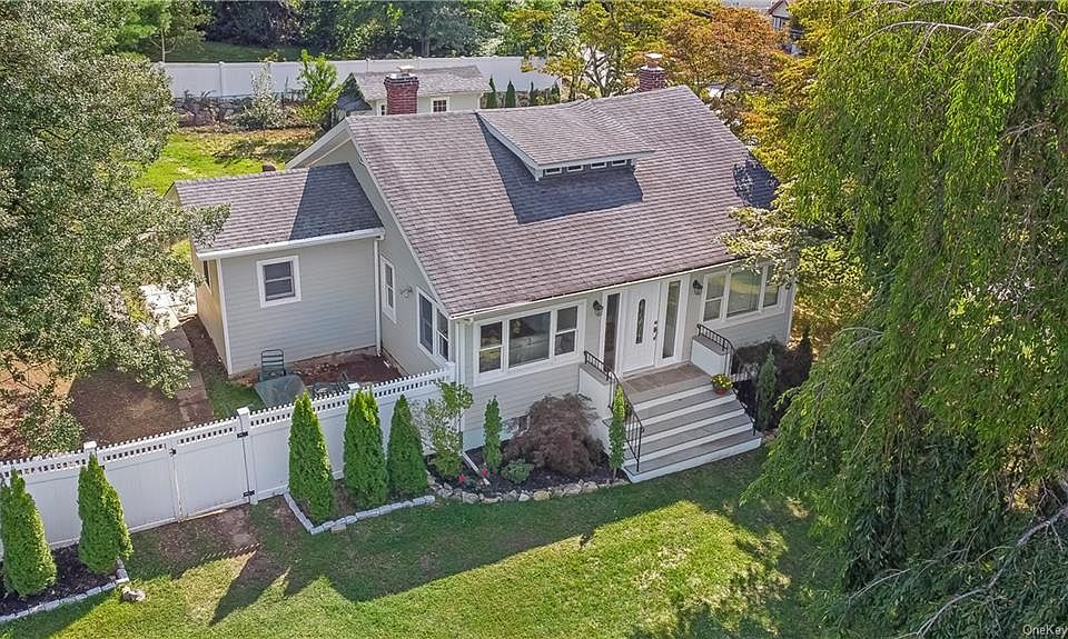 1st image of 57 Woodlands Ave