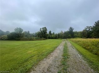 15270 Hart Rd, Montville, OH 44064