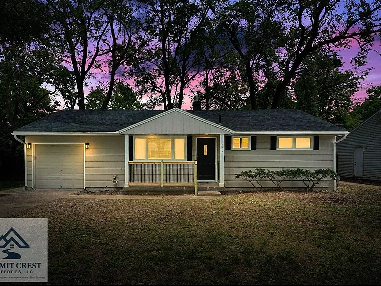 7317 Elm St — Photo 1